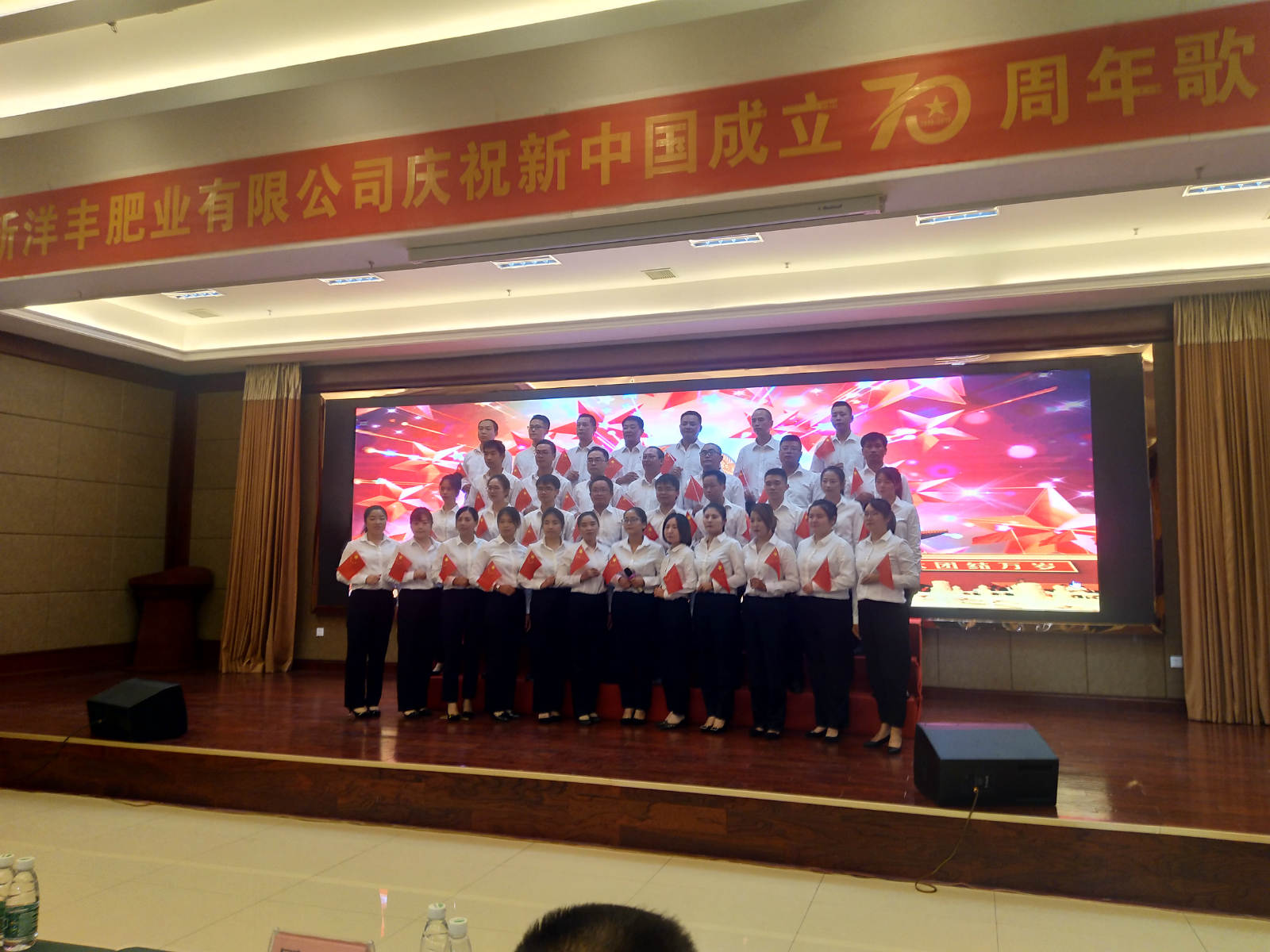 江西太阳成集团tyc9728歌咏比赛_meitu_10.jpg
